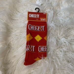 Men's Cheez-it Crackers Fun Novelty Crew Socks sz 6-12